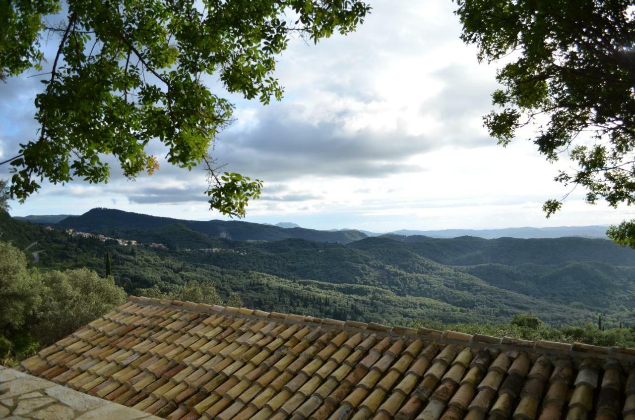 Castelli Olive Press Guest House Acharavi  Exterior photo