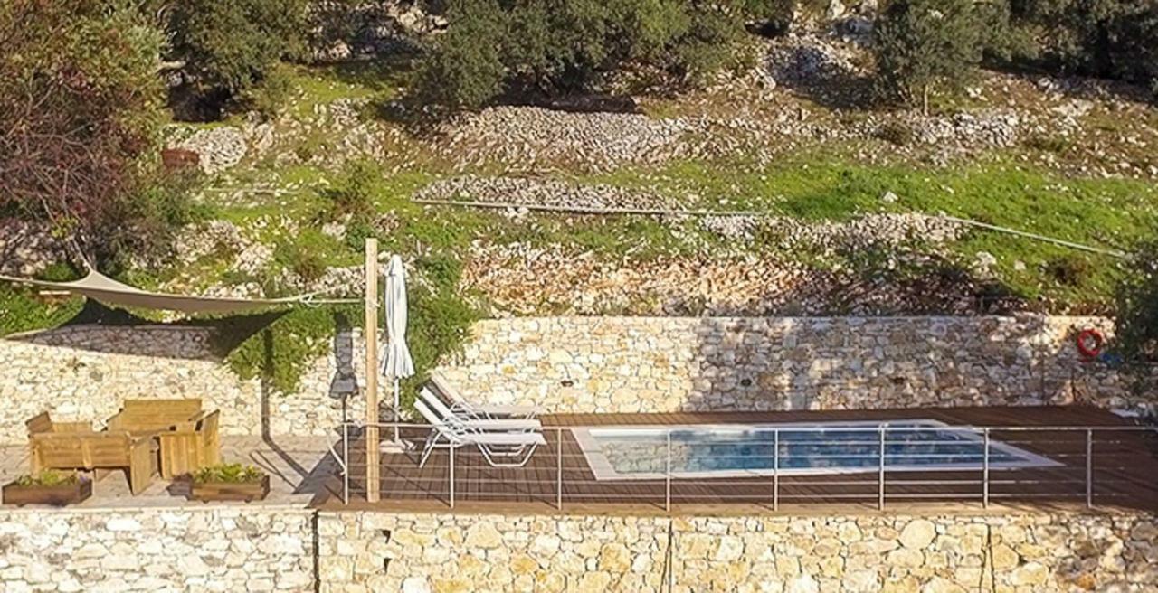 Castelli Olive Press Guest House Acharavi  Exterior photo