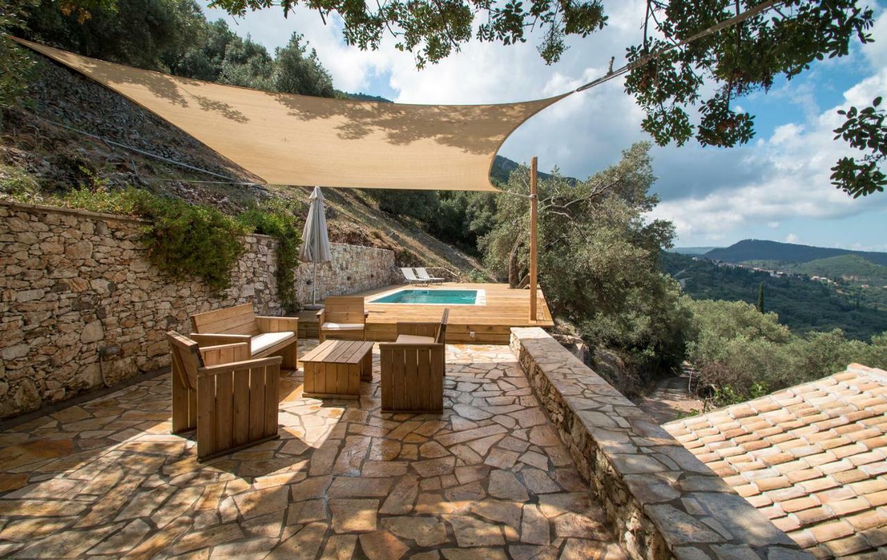 Castelli Olive Press Guest House Acharavi  Exterior photo