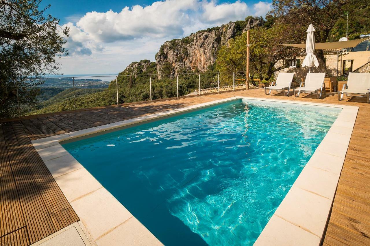 Castelli Olive Press Guest House Acharavi  Exterior photo